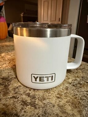 Yeti mug in white
